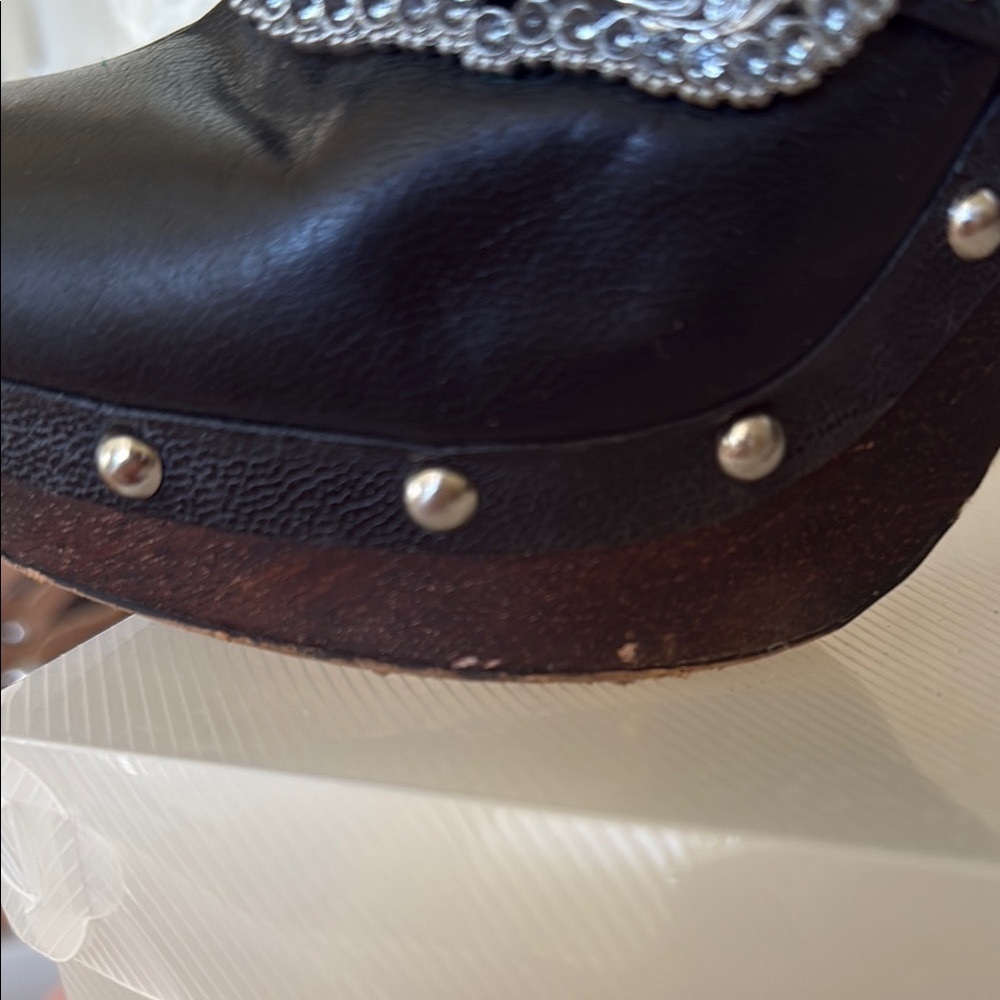Vince Camuto Black Leather Clogs with Silver Jeweled Accents - Picture 6 of 6